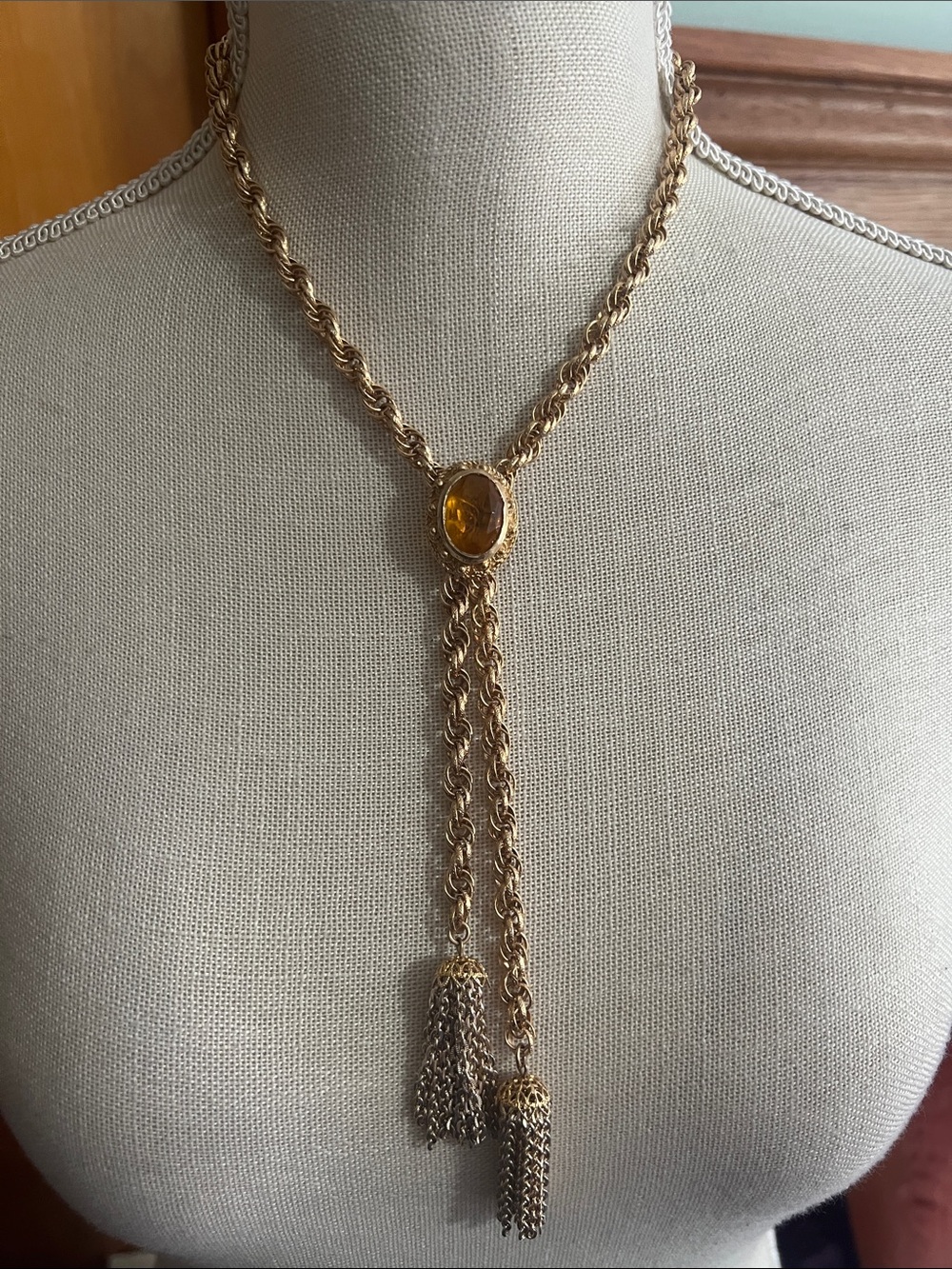 Vintage Gold Chain & Tassel Adjustable Necklace - Picture 7 of 12